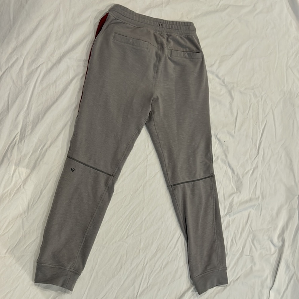 Lululemon gray joggers - Picture 2 of 8
